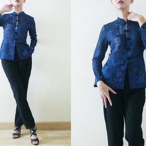 Good Cutting 70s Blue Cheongsam / QiPao Chinese top,semi sheer,long sleeve,mandarin collar shirt,Florals printed,exotic,oriental,Asian,Small image 8