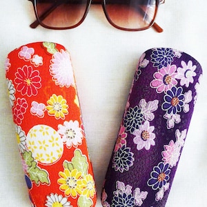 KIMONO PRINTED hard glasses case, dead stock, new old stock, never used,charming,colorful,rectangle shape, vivid, Japanese, cute gift, kitch