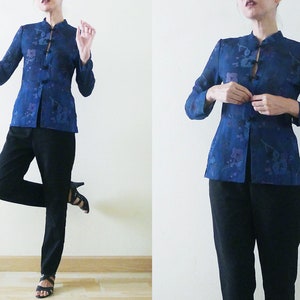 Good Cutting 70s Blue Cheongsam / QiPao Chinese top,semi sheer,long sleeve,mandarin collar shirt,Florals printed,exotic,oriental,Asian,Small image 7