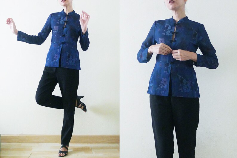 Good Cutting 70s Blue Cheongsam / QiPao Chinese top,semi sheer,long sleeve,mandarin collar shirt,Florals printed,exotic,oriental,Asian,Small image 7