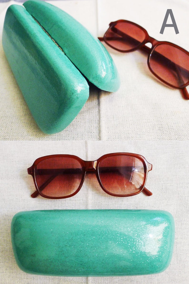 VTG HOLOGRAPHIC hard glasses case, metallic, glitter, dead stock, new old stock, never used, waterproof,raver,steampunk,grunge, pink // mint image 2