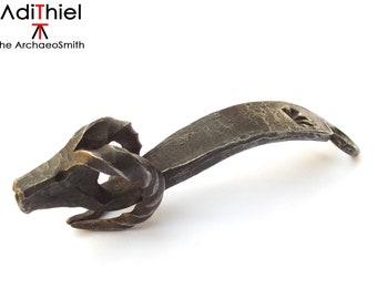E_06a - Ram Head BOTTLE OPENER KEYRING