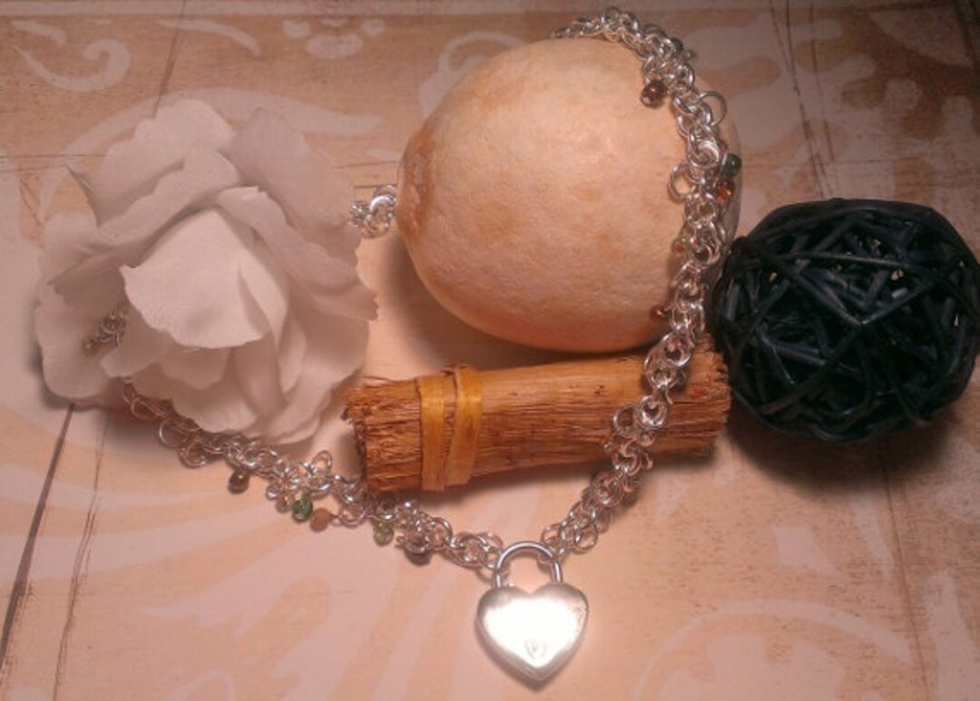 【Nff】heart lock necklace☆お急ぎください！超人気☆ Heart Padlock With O Ring Chain and Beads - Etsy