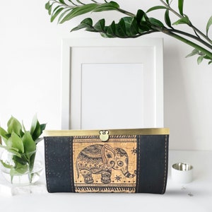 Cartera de corcho con elefante azul, cartera minimalista con mandala