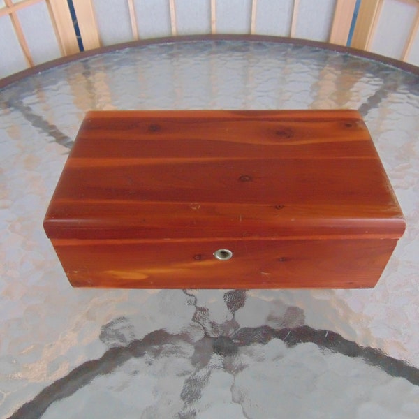 Lane Cedar Jewelry Box