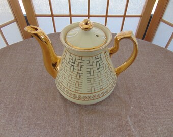 Hall Teapot Basket Weave and Starburst Gold