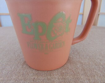 Planter Style Collectible Mug from Epcot International Flower and Garden Festival 2001