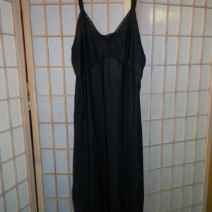 Dutchmaid Black Nylon Full Slip Night Gown Lingerie Size 34