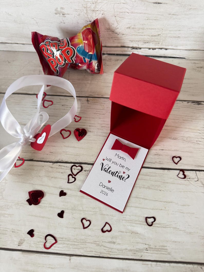 Be my Girlfriend / Boyfriend Ring Pop Candy Gift Box Pinky Promise Valentine's Day Gift I love you box yes ring pop