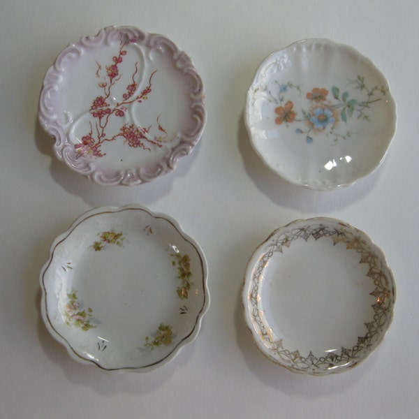 Lot de 4 Pats de beurre Antique