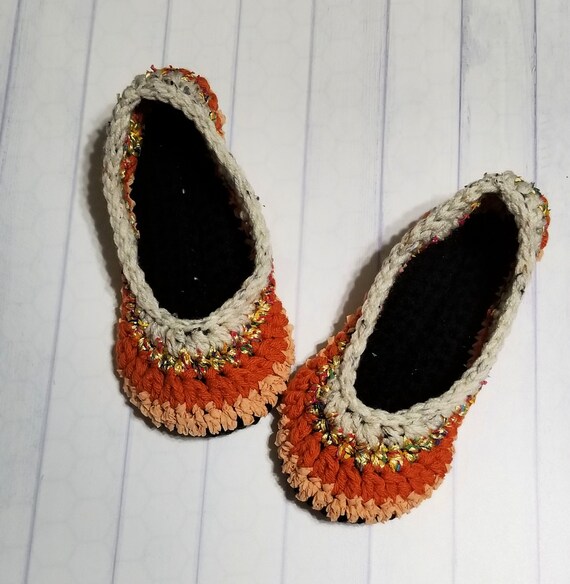 slippers size 7