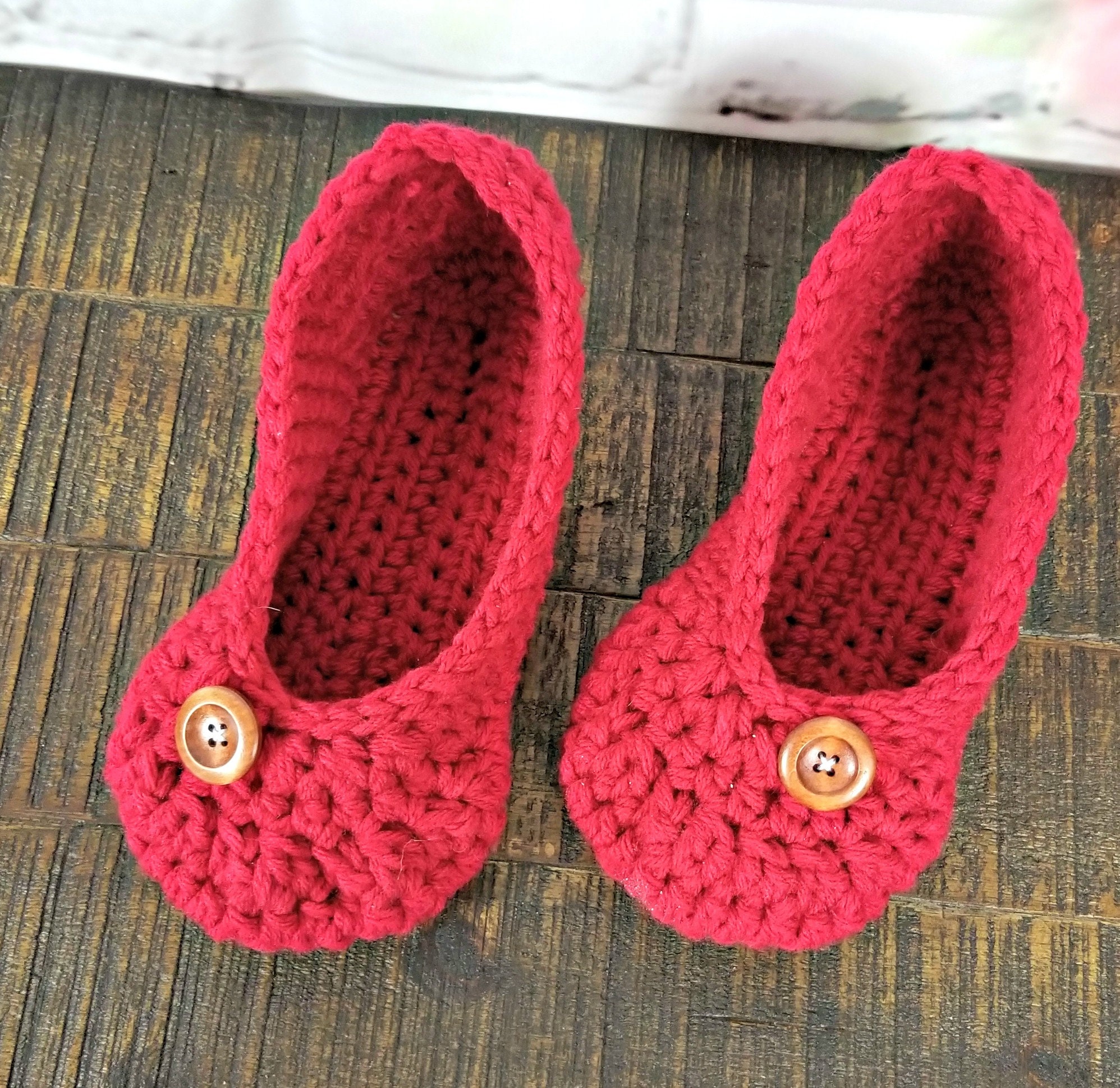 ladies slippers size 10