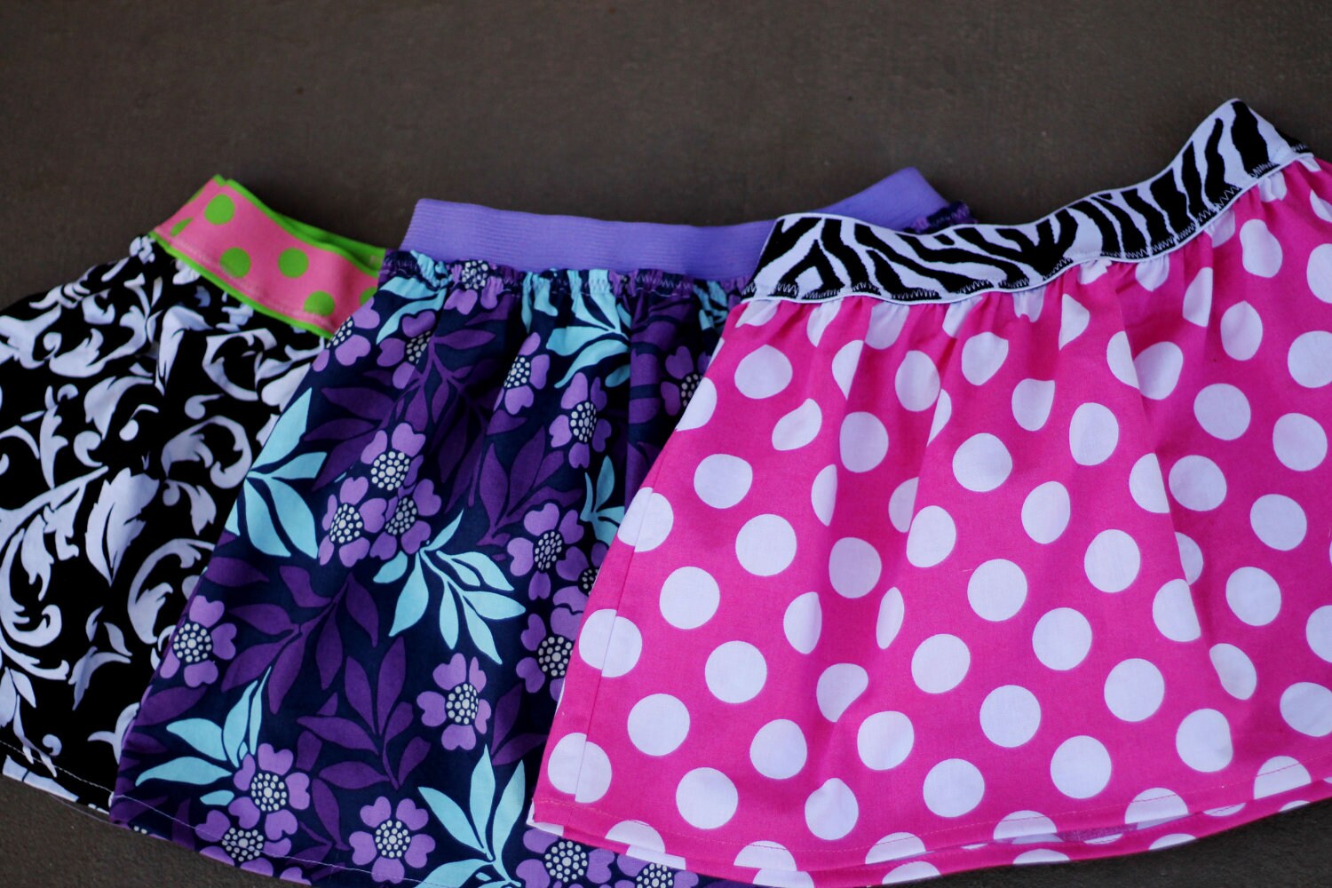 ELASTICATED BAND SKIRT