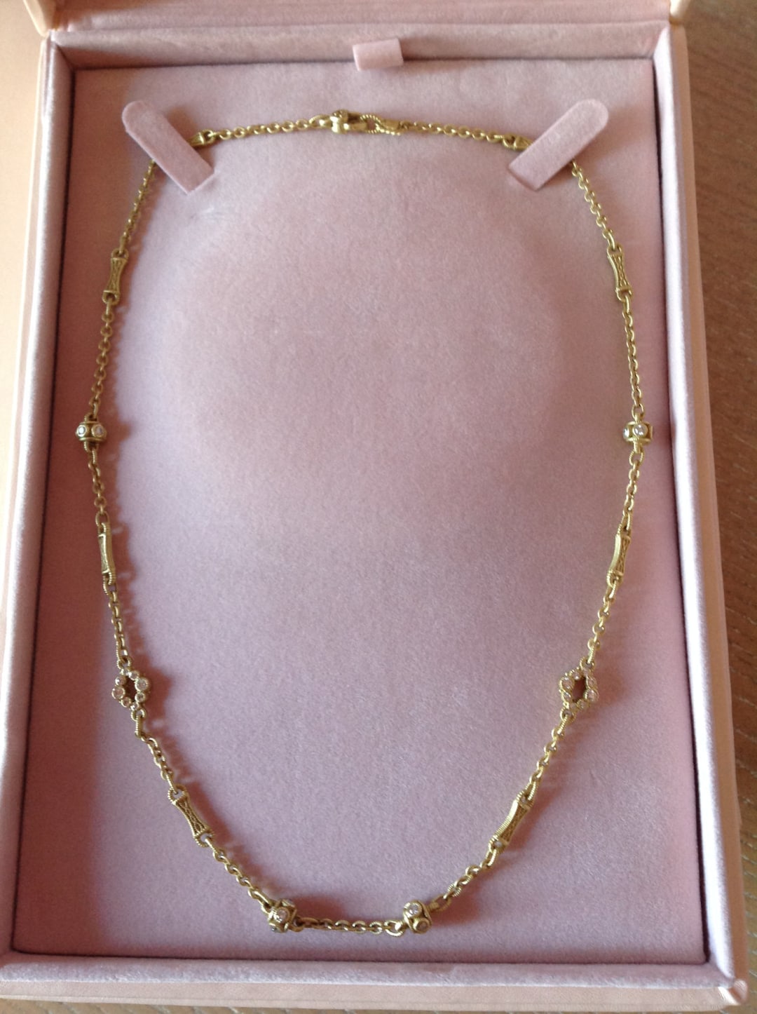 【Holly】TOGA square case necklace トーガ Holly】TOGA square case necklace トーガ