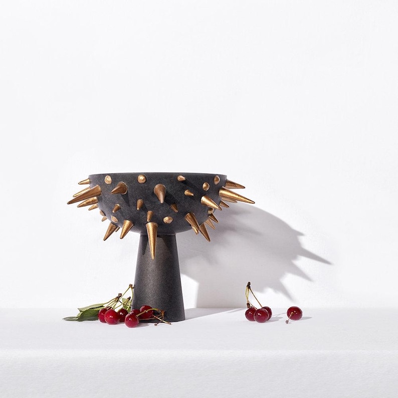 L'objet Celestial Bowl on Stand