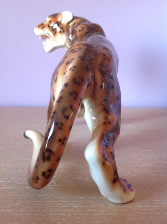 6/" Tall Bengal Tiger Preparing to Attack Figurine Wild Life Animal Cat Statue