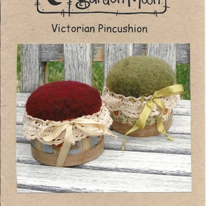 VICTORIAN PINCUSHION Pattern by Amy McClellan