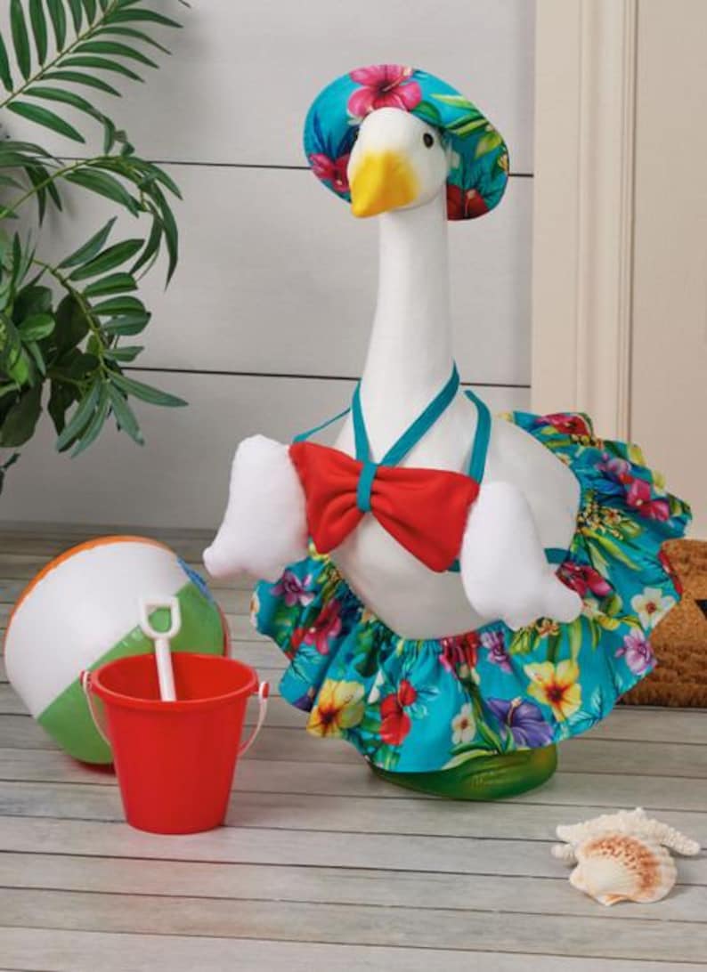 Spring and Summer Clothes for Porch Goose, and Lawn Geese Simplicity ...