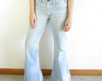 Vintage 70s Levi's 684 Orange Tab Bell Bottom Lightwash Jeans Distressed 31x34