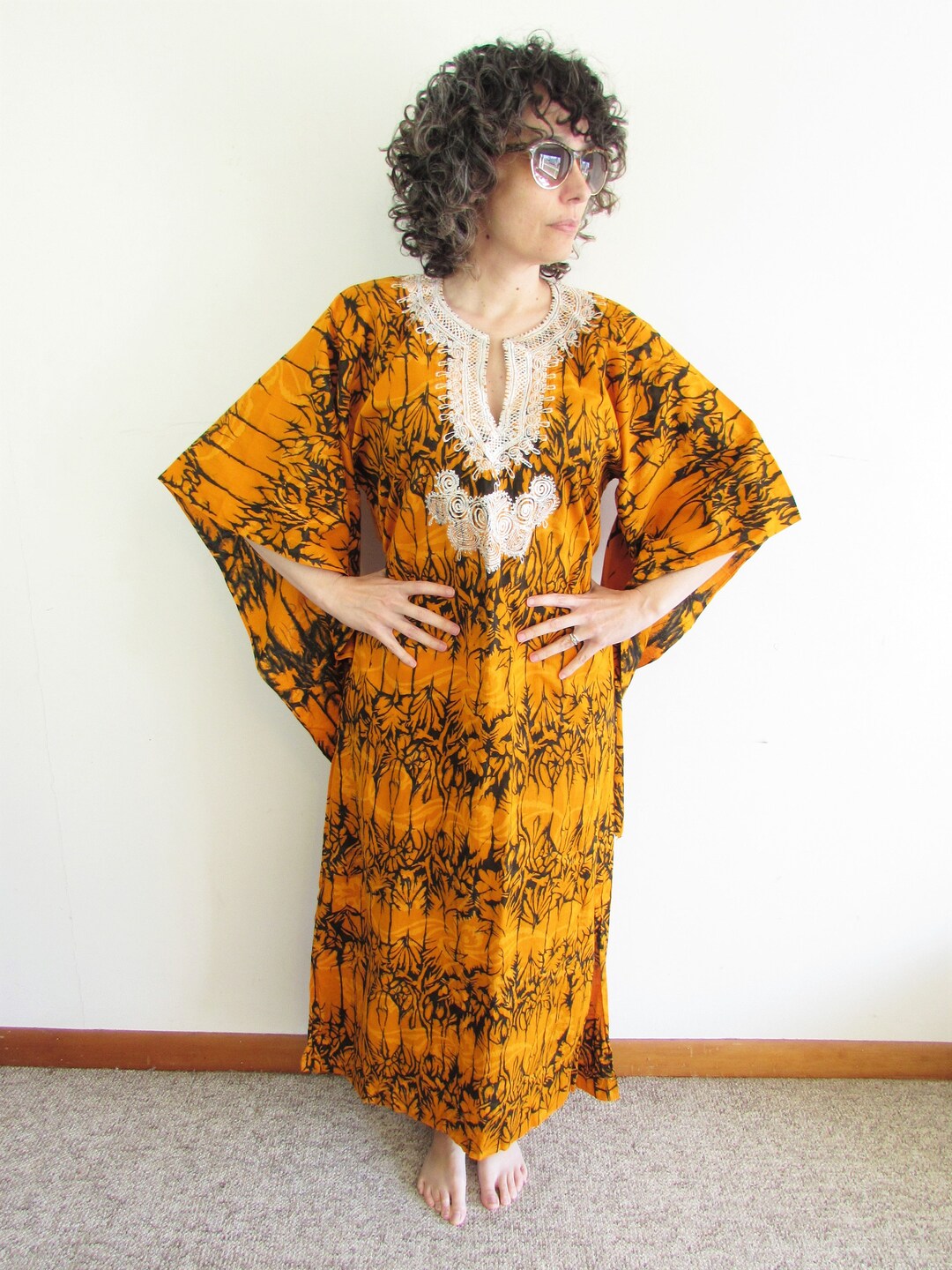 Vintage Kaftan 1970s Vintage Handmade Orange and Black Embroidered ...