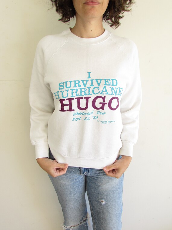 Vintage Funny Sweatshirt 1989 White I Survived Hu… - image 3