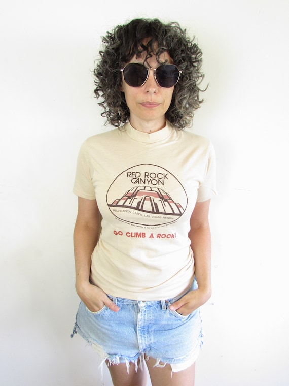 Vintage Red Rock Canyon T shirt 1980s Hanes Tan R… - image 1