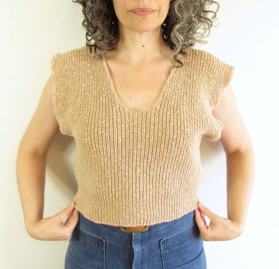 Vintage 1970s 1980s Jazzy Tan Cropped Sleeveless … - image 5
