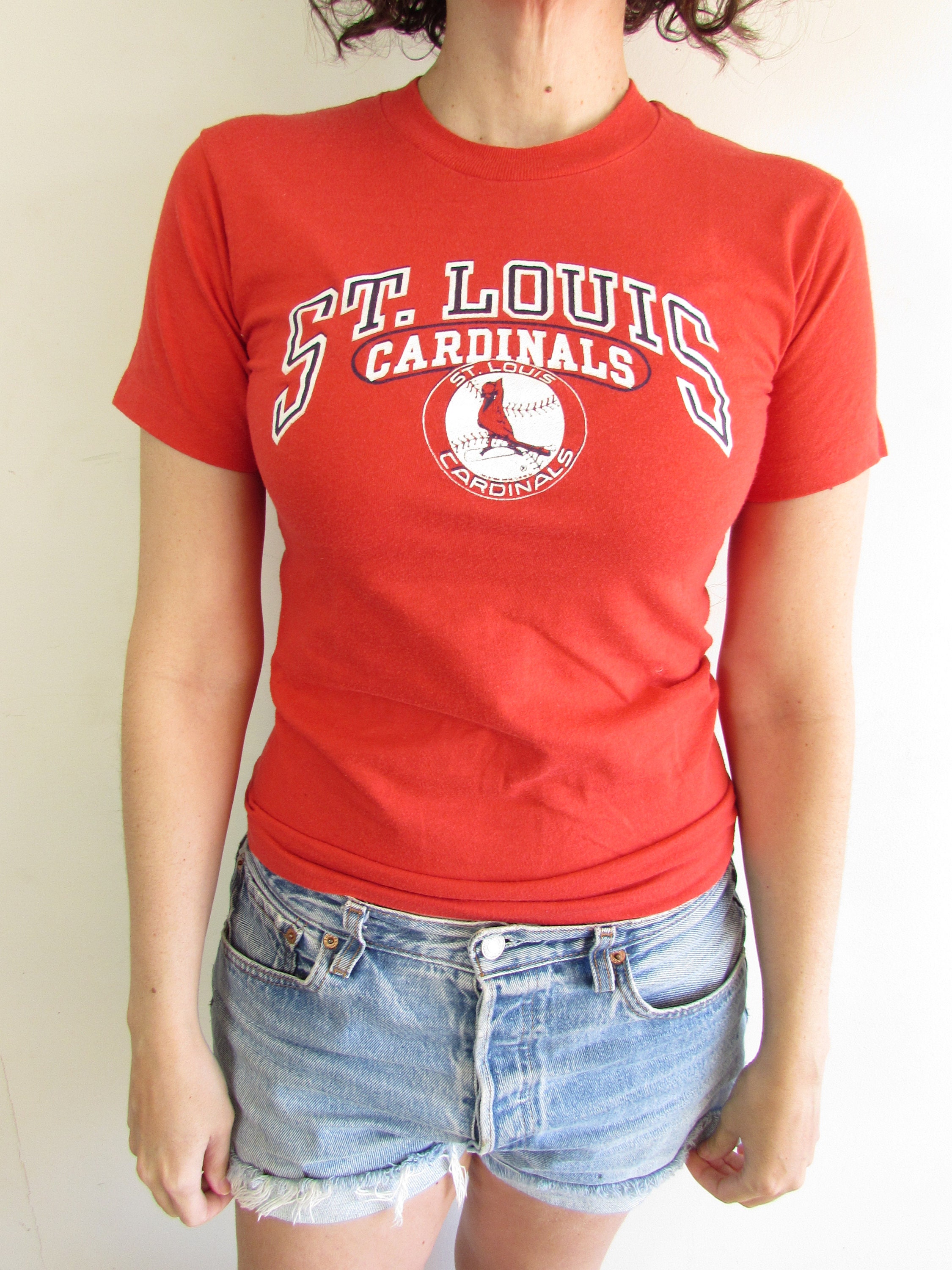 RareshirtVintage Vintage 80's St Louis Cardinals Red T Shirt Size M
