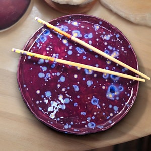 Ceramic Handmade Purple Dinner Plate, Vibrant Purple Kitchen Decor, Modern Kitchen Dish, Contemporary Home Gift image 4