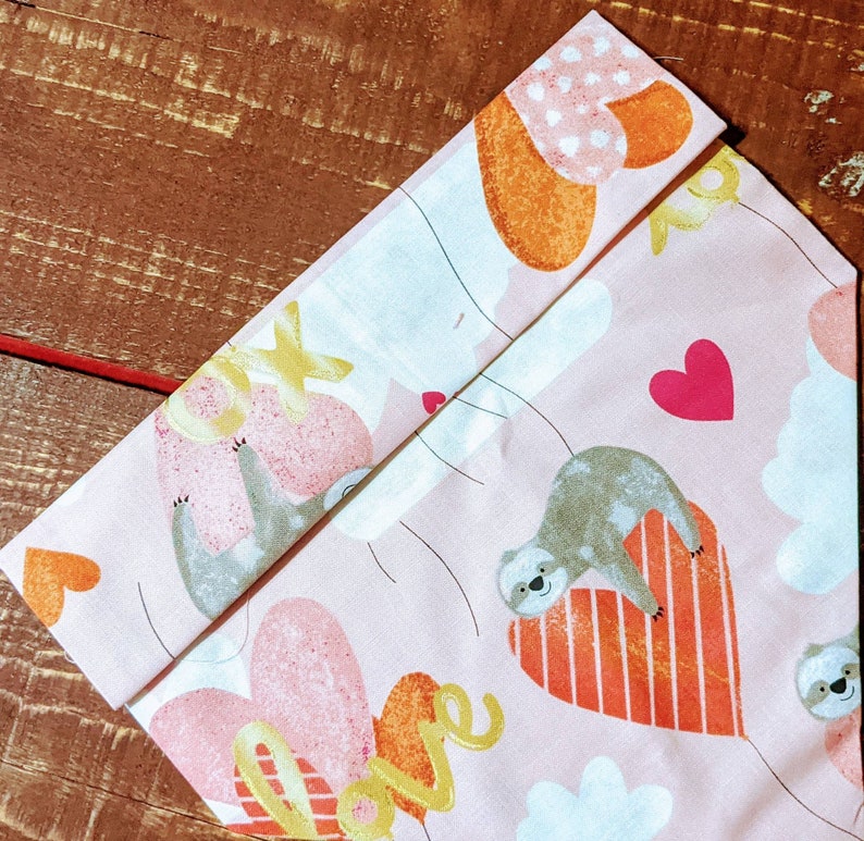 Valentine/'s Day Dog Bandana!! Sloth