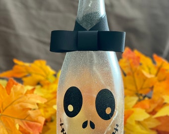 Halloween Wine bottle “Mr. Skeleton” with colored cork lights