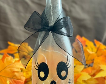 Halloween Wine bottle “Ms. Skeleton” with colored cork lights