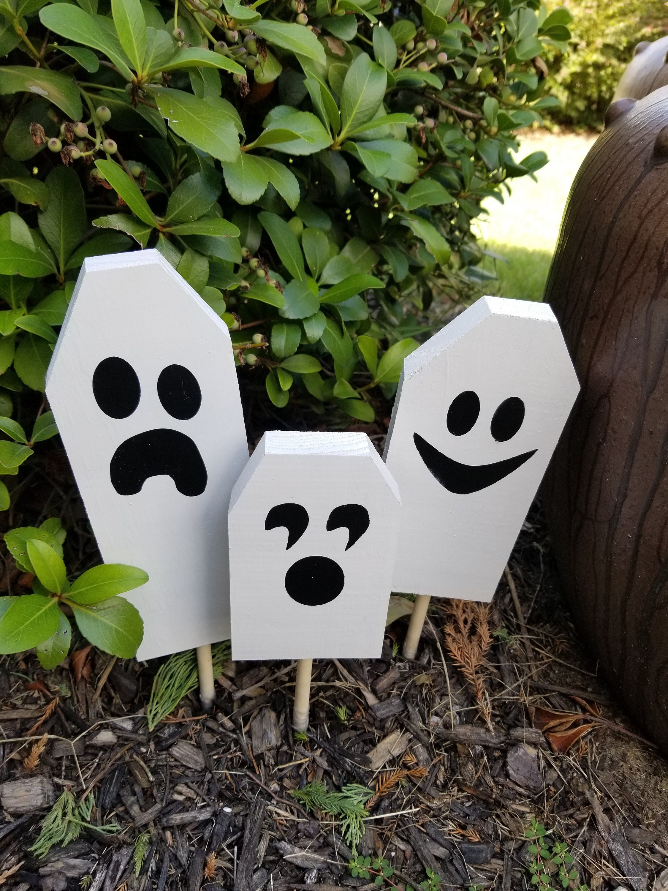 Boo-tiful Ghostly Decorations For Your Spooktacular Halloween