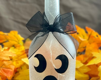 Halloween Wine bottle “Ms. Ghost” with cork lights