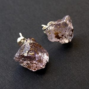 Gold Splatter & Raw Amethyst Chunk Earrings, Geo Earrings, Rock Stud Earrings, Crystal Earrings image 1