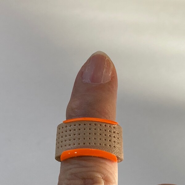 Leder-Fingerschutz für Handnähen / Yubinuki (orange) - Marke Clover, hergestellt in Japan