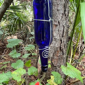 12 oz. Hummingbird feeder Cobalt Blue - feeder tip with check valve