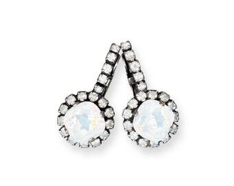 Small Vintage-style White Bridal Earrings, White Opal Crystal Drop Wedding Earrings, Antique Silver