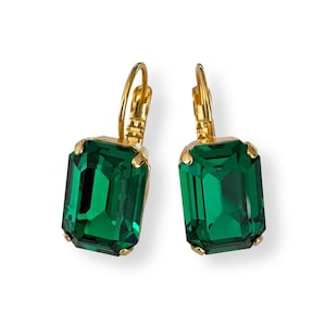 Gold Emerald Green Crystal Drop Earrings, Emerald Green Drop Earrings, Kelly Green Earrings, Dark Green Stone Earrings, Green Emerald Cut