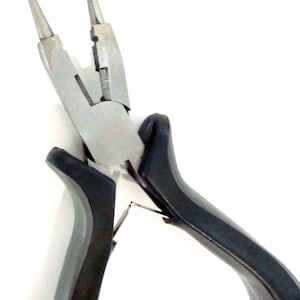 4 in 1 Rosary Pliers Heavy Duty Round & Flat Nose Cutter and jump ring plier all in one tool! Professional Quality Rosary Pliers diy jewelry