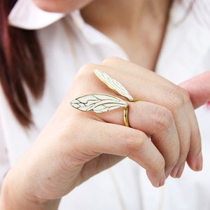 White Dragonfly Wings Ring / Fashion Adjustable Woman Accessories