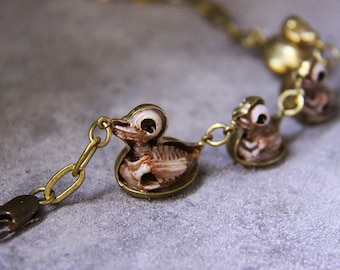 Pulsera anatómica de esqueleto de pato pintada a mano / Joyería de moda punk rock moderna / Diseño original de September Room