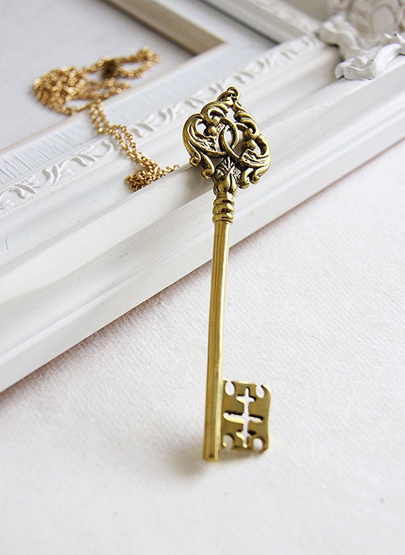 Pendentif Ancien En Forme De Clé - Métal Laiton - Bijou Vintage