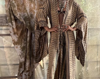 KIMONO RA, tinte natural, estampado a mano, ecológico, sostenible, moda lenta, color café, talla única