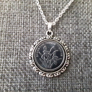 China Zhongguo Yinhand Coin Necklace -China Yinhand Coin Pendant in Pendant Tray