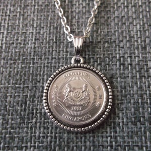Singapore  Coin 2011 Necklace - Singapore Pendant - Singapore Coin Necklace in Pendant Tray