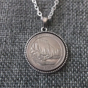 Yosemite California United States Quarter Coin Necklace -Yosemite California National Park Pendant in Pendant Tray