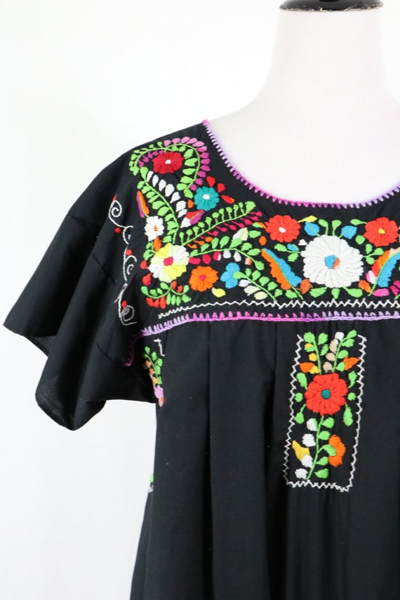 Vintage Mexican Dress Embroidered Muu Muu Dress - image 4