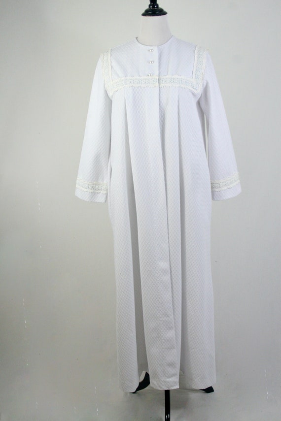 Vintage 1970s Christian Dior Robe White Long Robe… - image 3