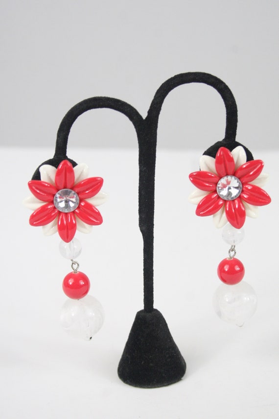 Vintage 1960s Earrings Plastic Flower Bead Clip O… - image 3